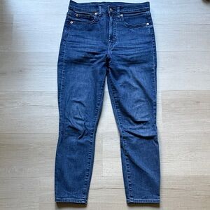 Gap - Sky High Rise True Skinny Jeans in Dark Indigo - 28/6 Petite